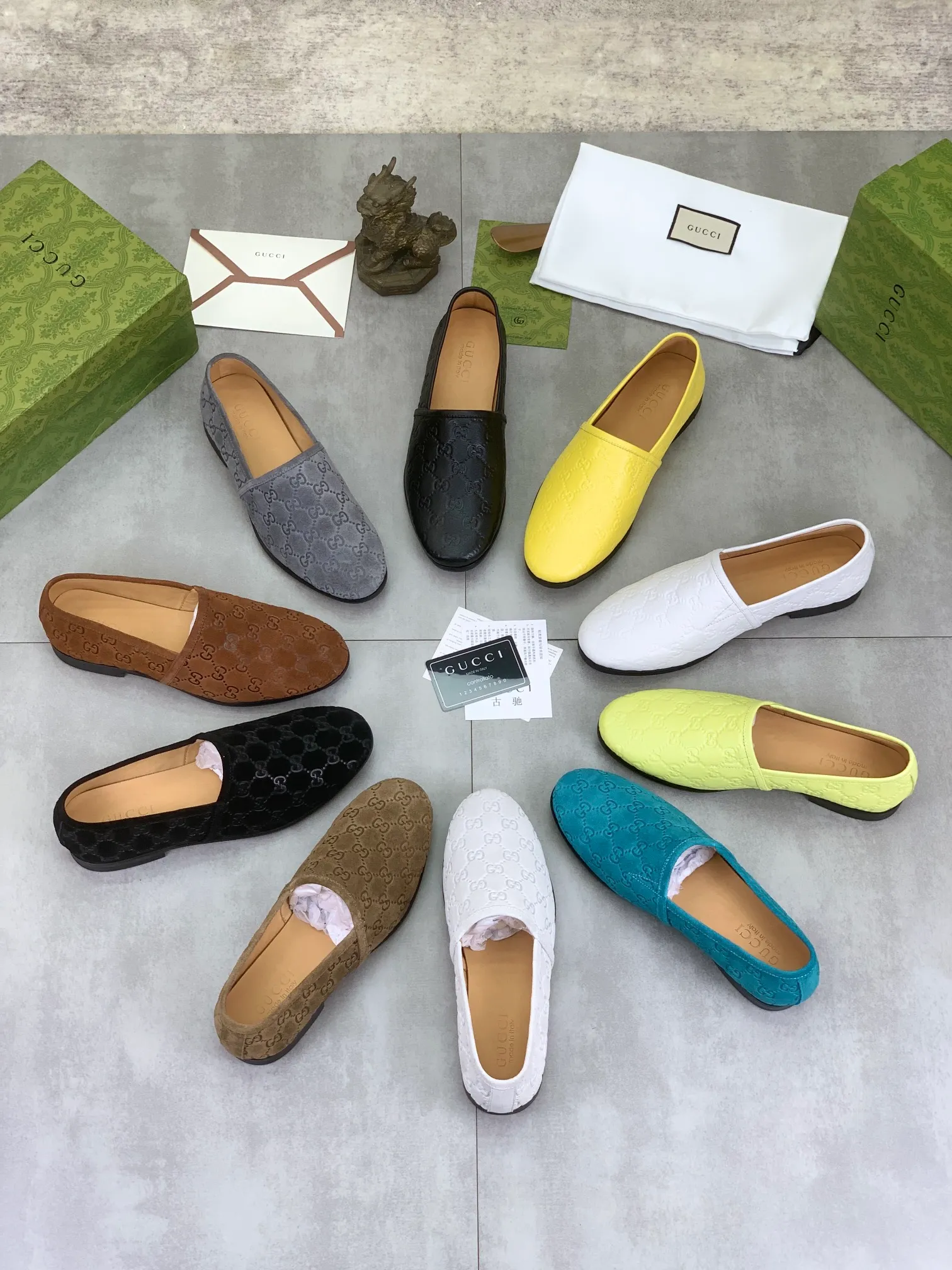 Men's Men's Shoes 💰P500💰【New Style】Water-dyed Niuli Gucci's most popular selection of lazy slip-on leather shoes (Gucci) official website latest Gucci lazy leather shoes, hot style 💥 simple and elegant style, exclusive for trendy men. Unique official website latest brand original double G embossing Elements 👑 Original Gucci decoration, fashionable and elegant, fabric original calfskin ✅ fully imported first-layer cowhide lining, official website designated wear-resistant, rubber business outsole, classic model taken at the counter in real life 🎬38-44 Various colors available